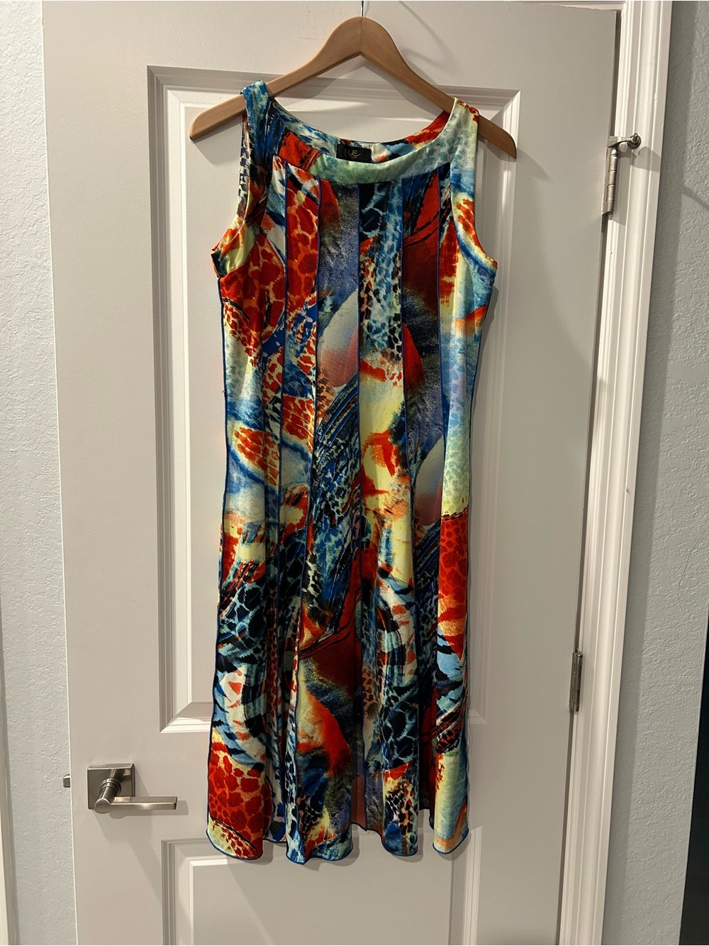 Sleeveless Multicolor Abstract Print Maxi Dress - Blue/Red